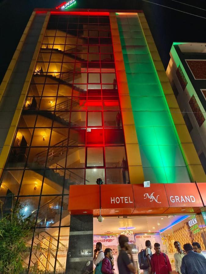 Hotel Mn Grand Shamshabad Airport Zone Hyderabad Exteriör bild