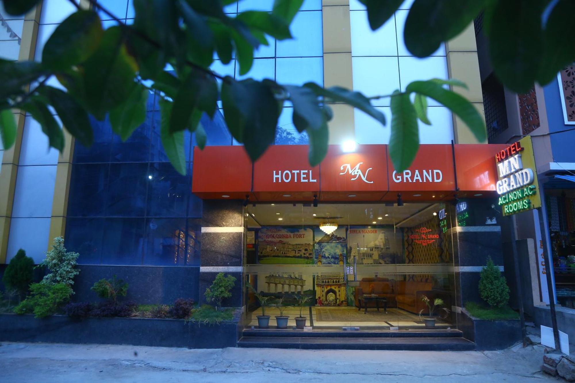 Hotel Mn Grand Shamshabad Airport Zone Hyderabad Exteriör bild