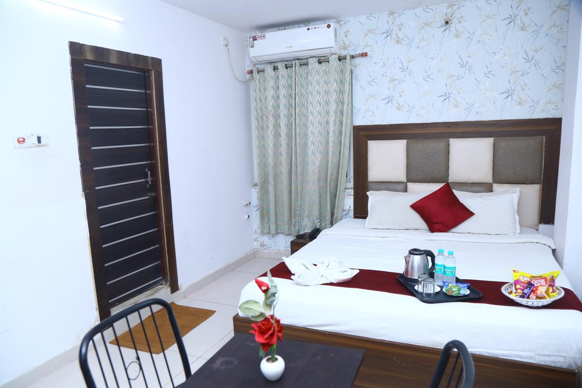 Hotel Mn Grand Shamshabad Airport Zone Hyderabad Exteriör bild